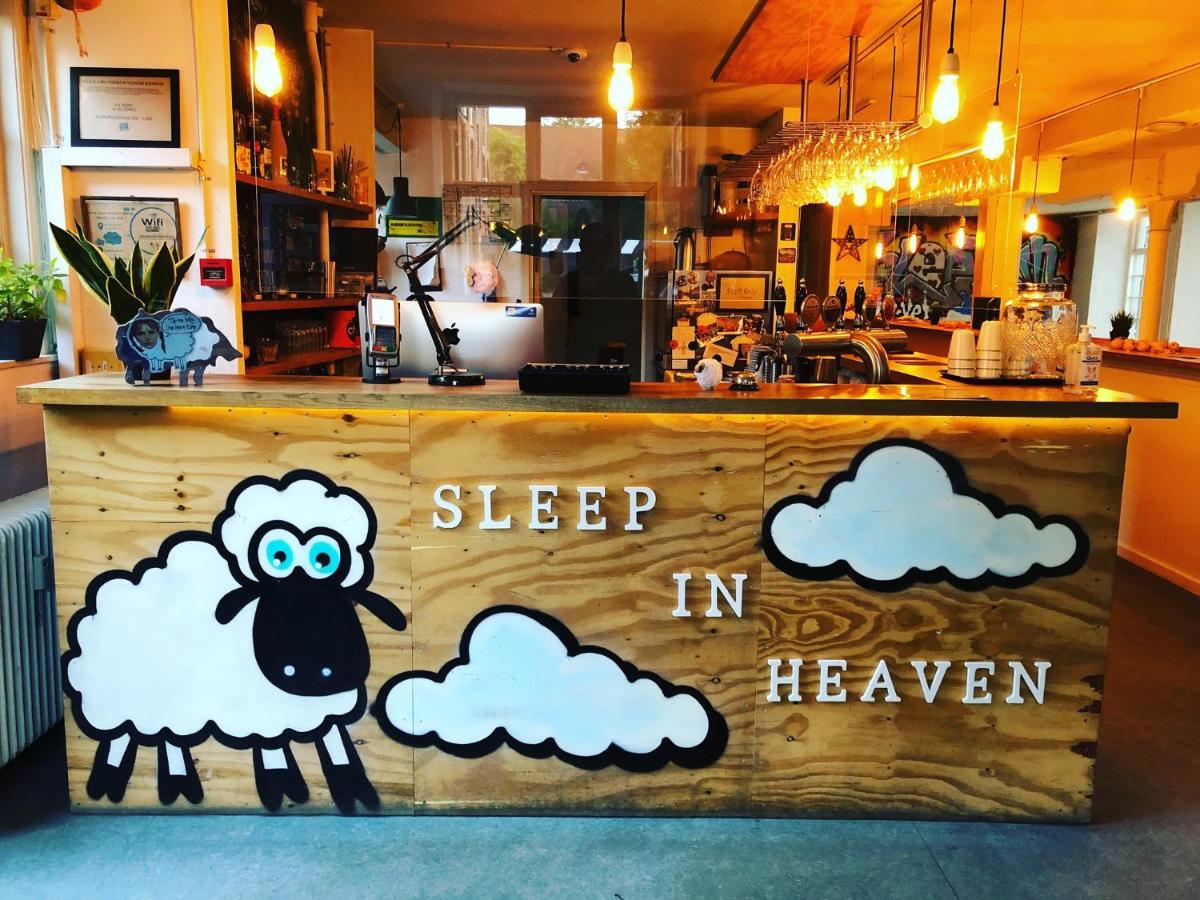 Sleep In Heaven Hostel โคเปนเฮเกน ภายนอก รูปภาพ